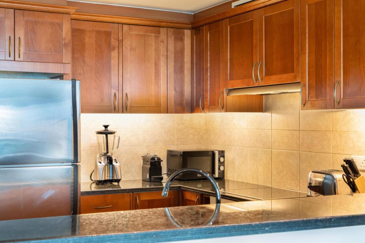 Maison Privee - Stunning Waterfront Apt With Marina View Nxt To Beach Dubai Eksteriør bilde